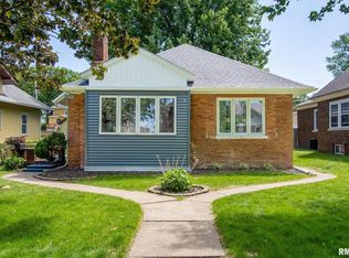 1127 W 16th St, Davenport, IA 52804