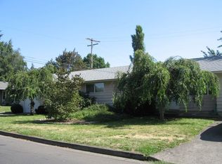 1297 Fairview Dr, Springfield, OR 97477