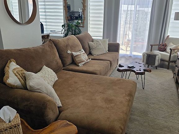 4th image of 29576 Courtney Pl
