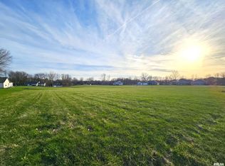 172 Covered Bridge Rd, Athens, IL 62613