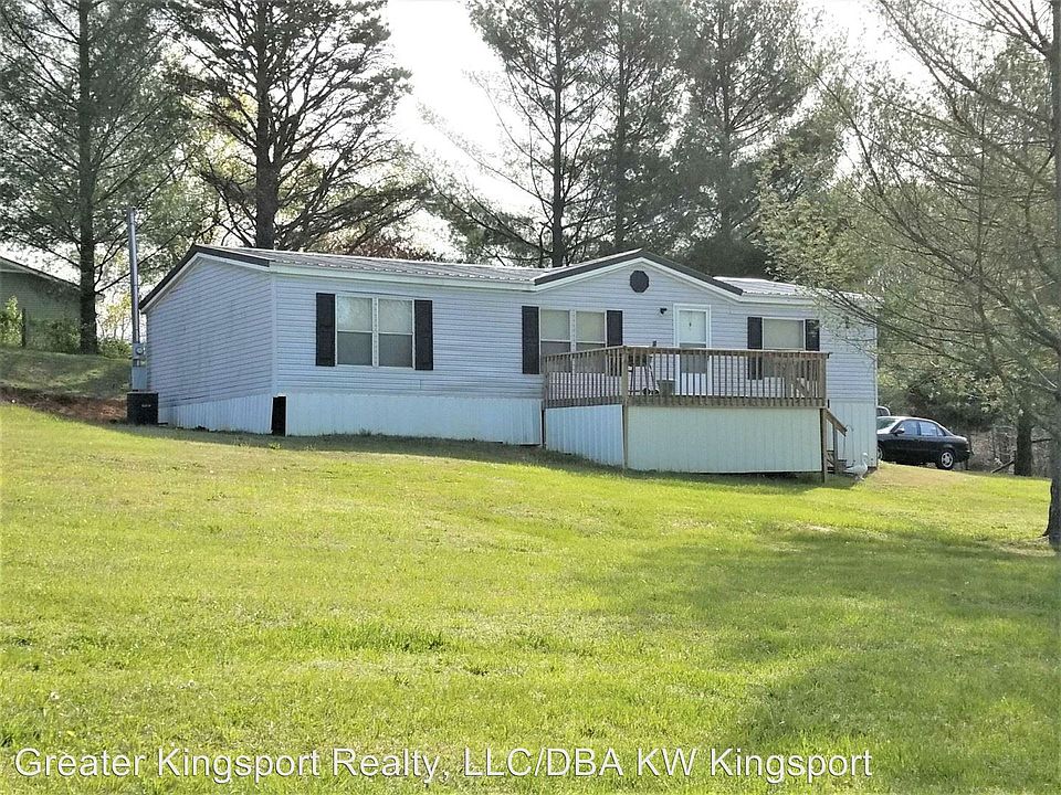 1st image of 221 Country Ln