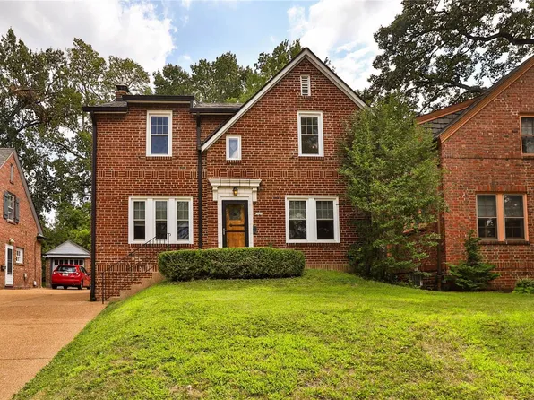 308 Edgewood Dr, Saint Louis, MO 63105