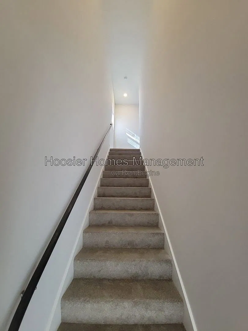 4464 Caroline Ave — Photo 4
