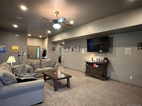 5th image of 1408 Monarch Dr