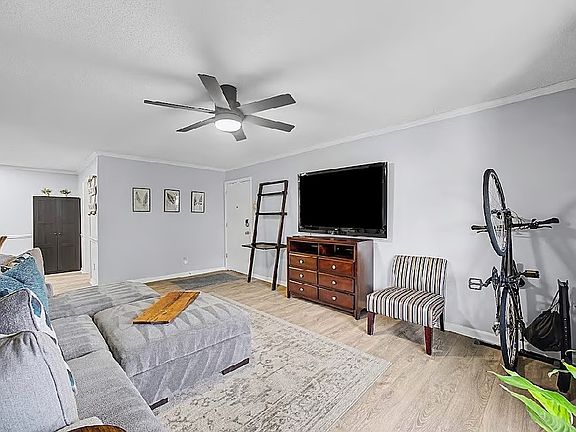 2nd image of 4735 Hedgemore Dr Unit M