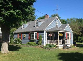 679 Pinewoods Ave, Troy, NY 12180