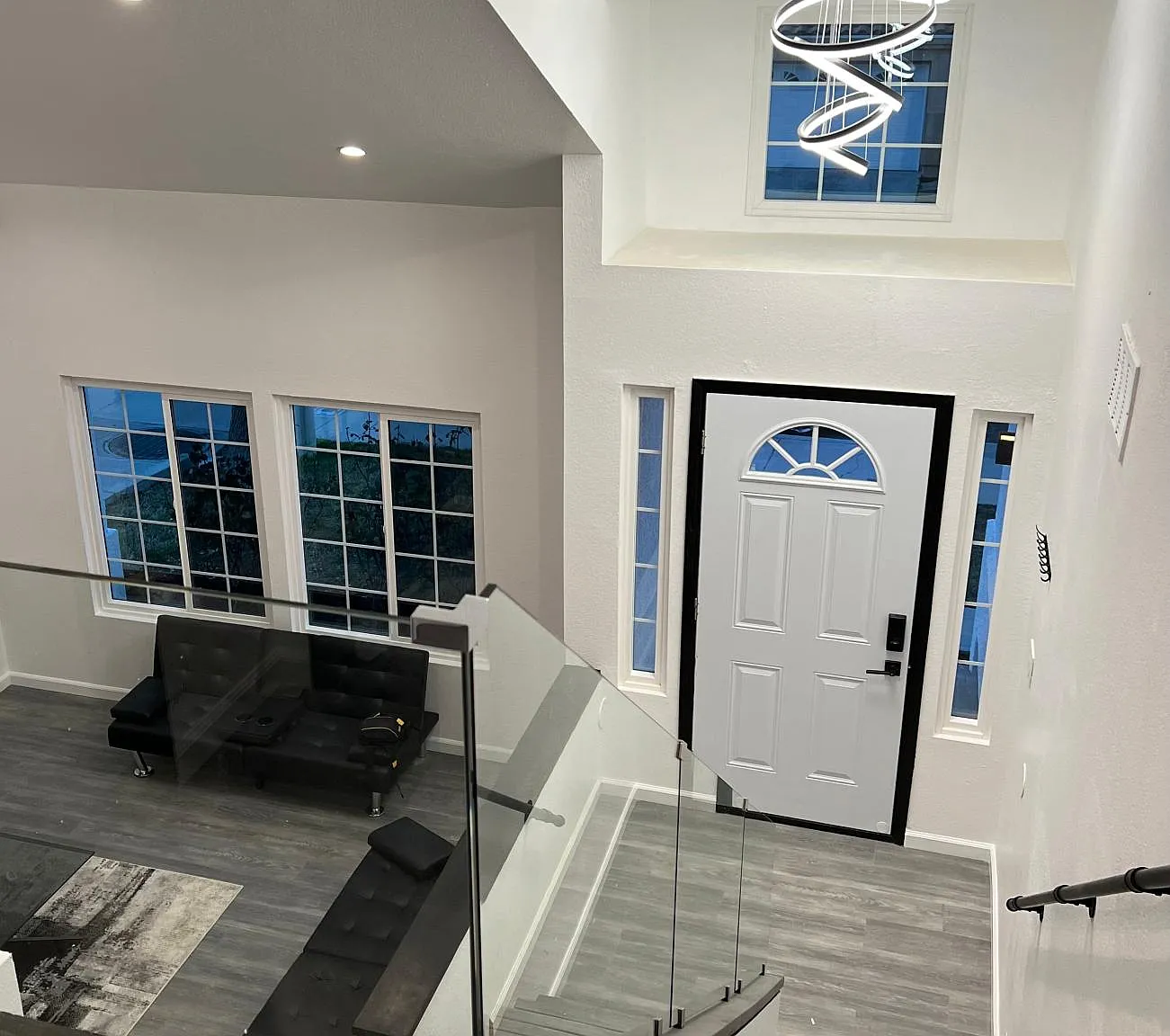 2242 Gregory Ave — Photo 3