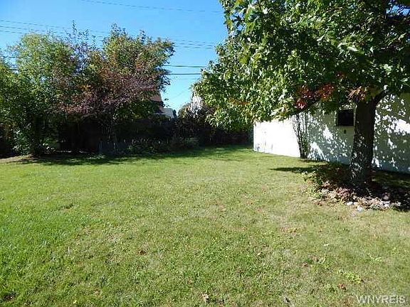 3rd image of 62 Chesterfield Dr