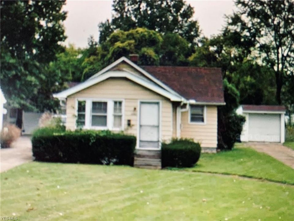 1st image of 4263 W 220th St
