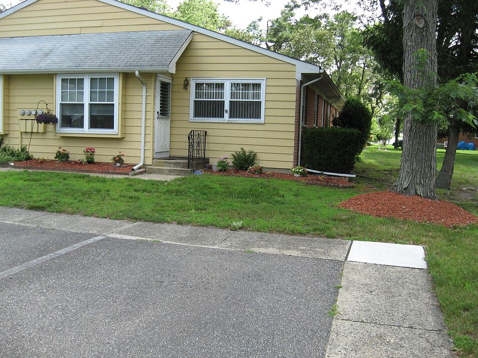 1st image of 21 Homestead Drive #B