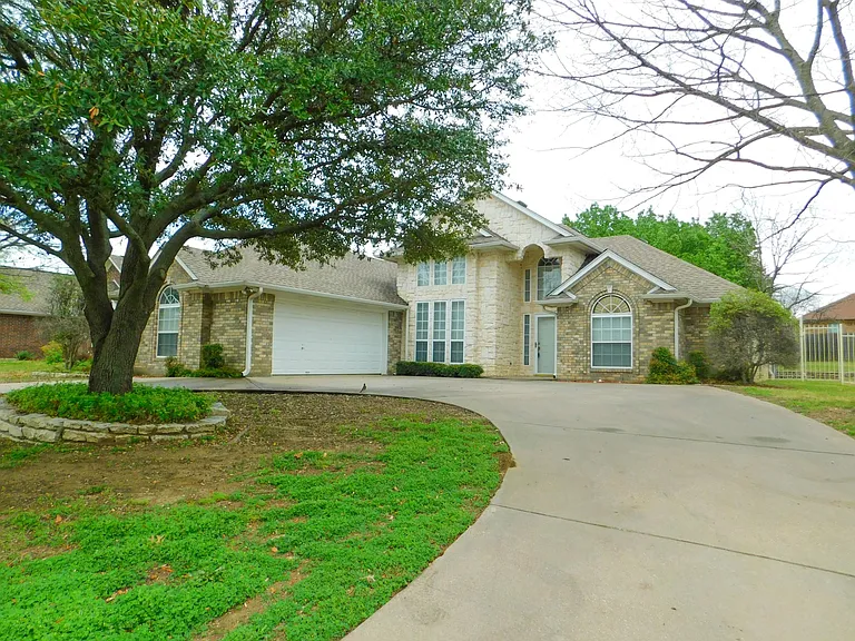 502 Hillcrest Ln — Photo 4