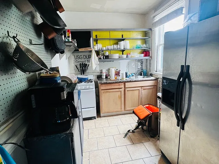 2327 Floyd Avenue — Photo 9
