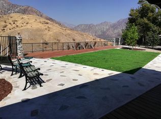 11456 Skyland Rd, Sunland, CA 91040