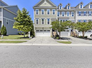 708 Edgewater Ridge Ct, Apex, NC 27523