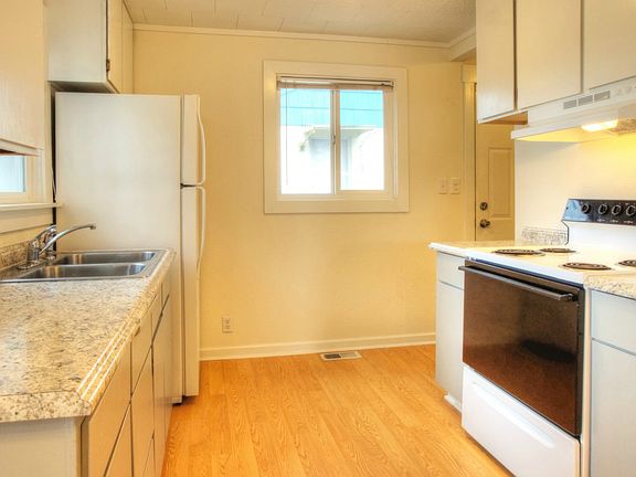 5th image of 924 115th St S