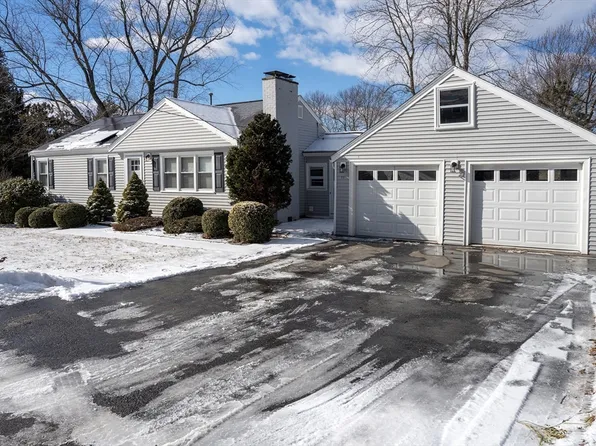 11 Denfeld Dr, Westborough, MA 01581