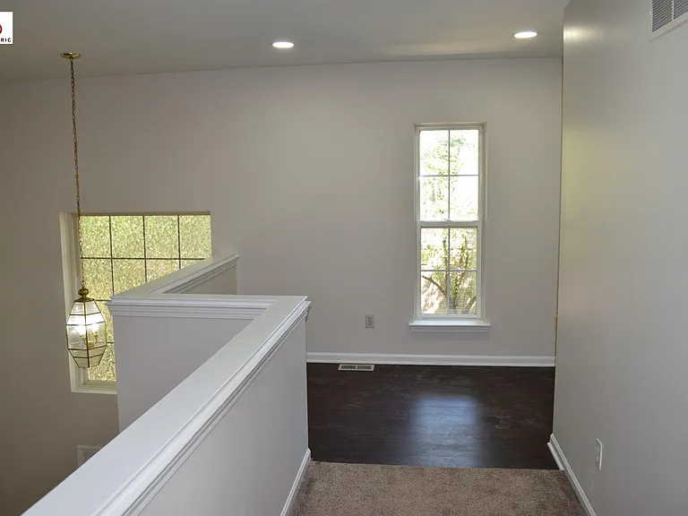 1566 Heron Cir — Photo 14