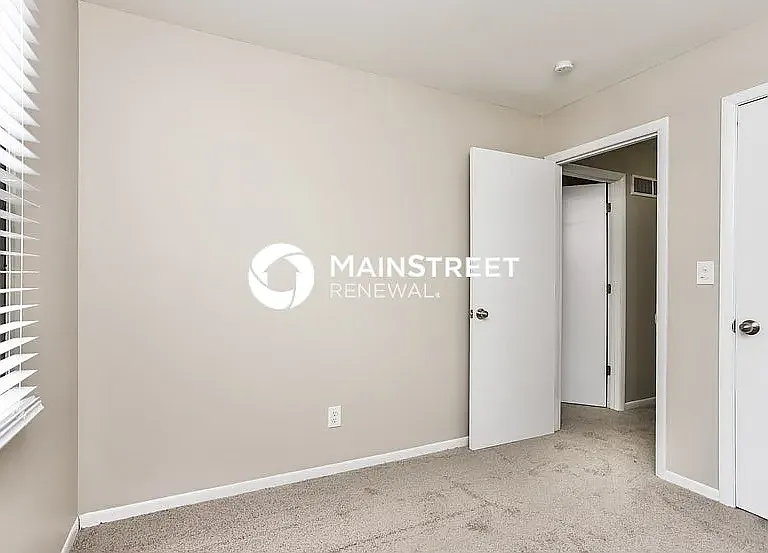 1700 Birch St — Photo 9