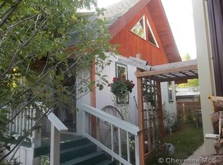 107 S Warren Ave, Glendo, WY 82213