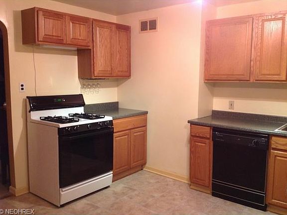 2nd image of 114 Campers Dr