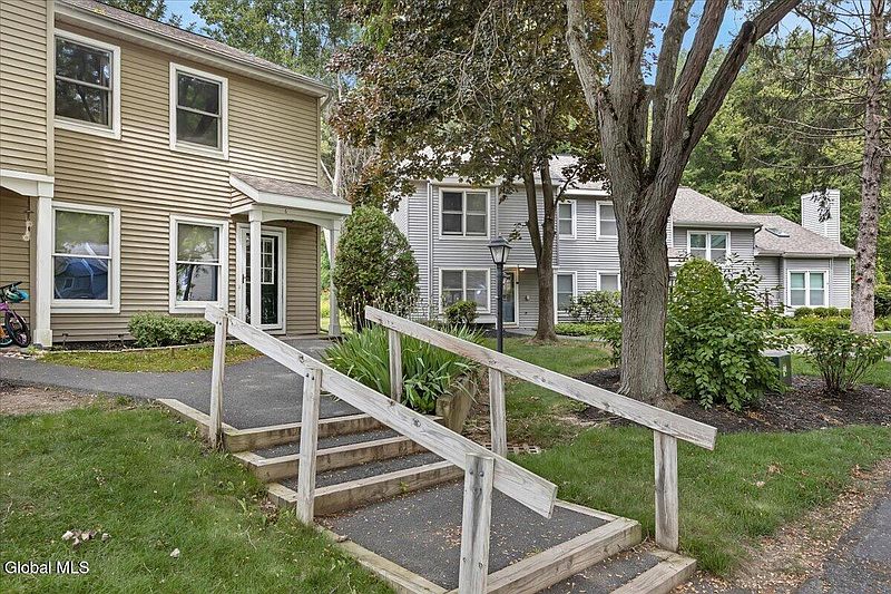 3rd image of 6 Wilton Court