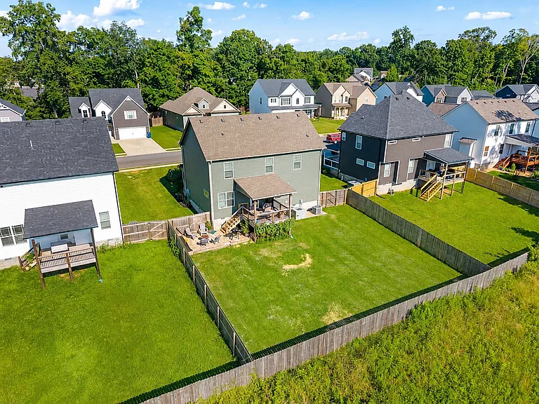 1328 Sussex Dr — Photo 30