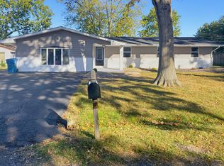 5 Bel Air Dr, Centralia, IL 62801