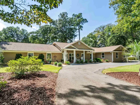 114 Hickory Ln., Myrtle Beach, SC 29572