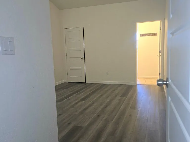 388 Blue River Dr — Photo 13