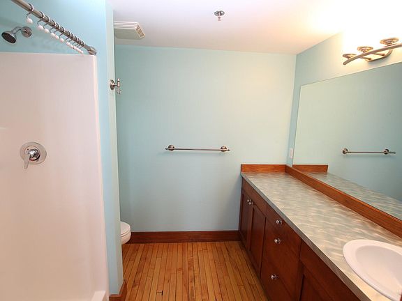 2nd image of 600 Broadway Ave NW APT 201