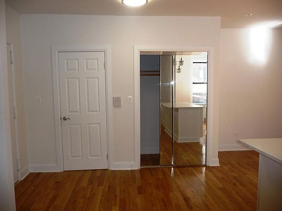 3rd image of 3125 Brighton 4th St #1
