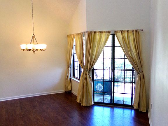5th image of 1611 Airy Hill Ct #9F