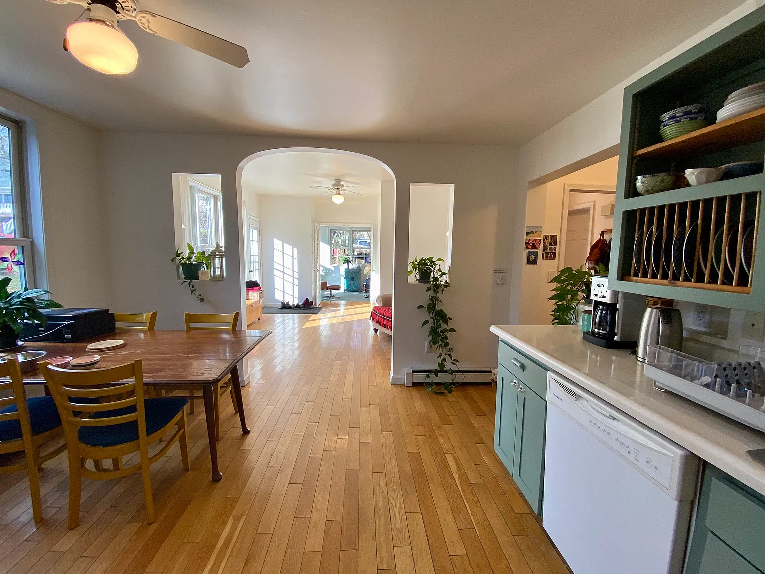 2 bed, 1121 sqft, $2,235 — Photo 4