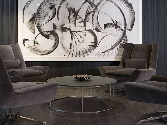 Seating area for guest to wait.