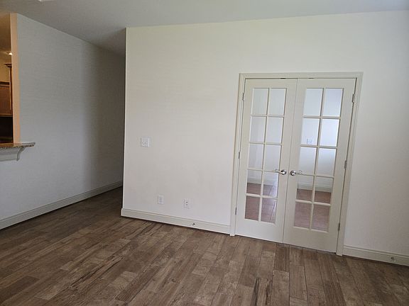 5th image of 400B Lincoln Ave