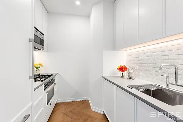 Rented by Spire Group | media 17