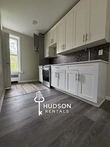 144 W Side Ave Photo 1