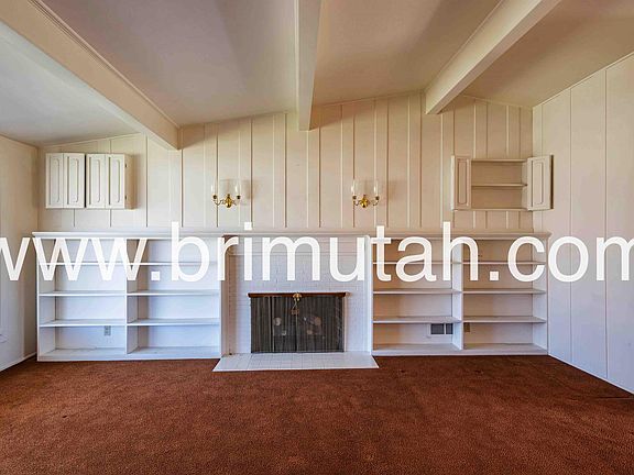 4th image of 2630 E Lincoln Ln