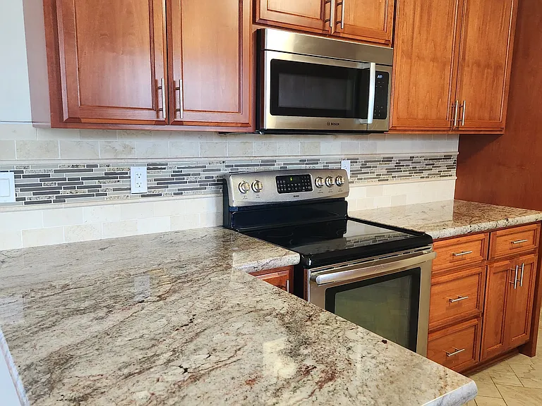 14320 Sycamore Ave — Photo 16