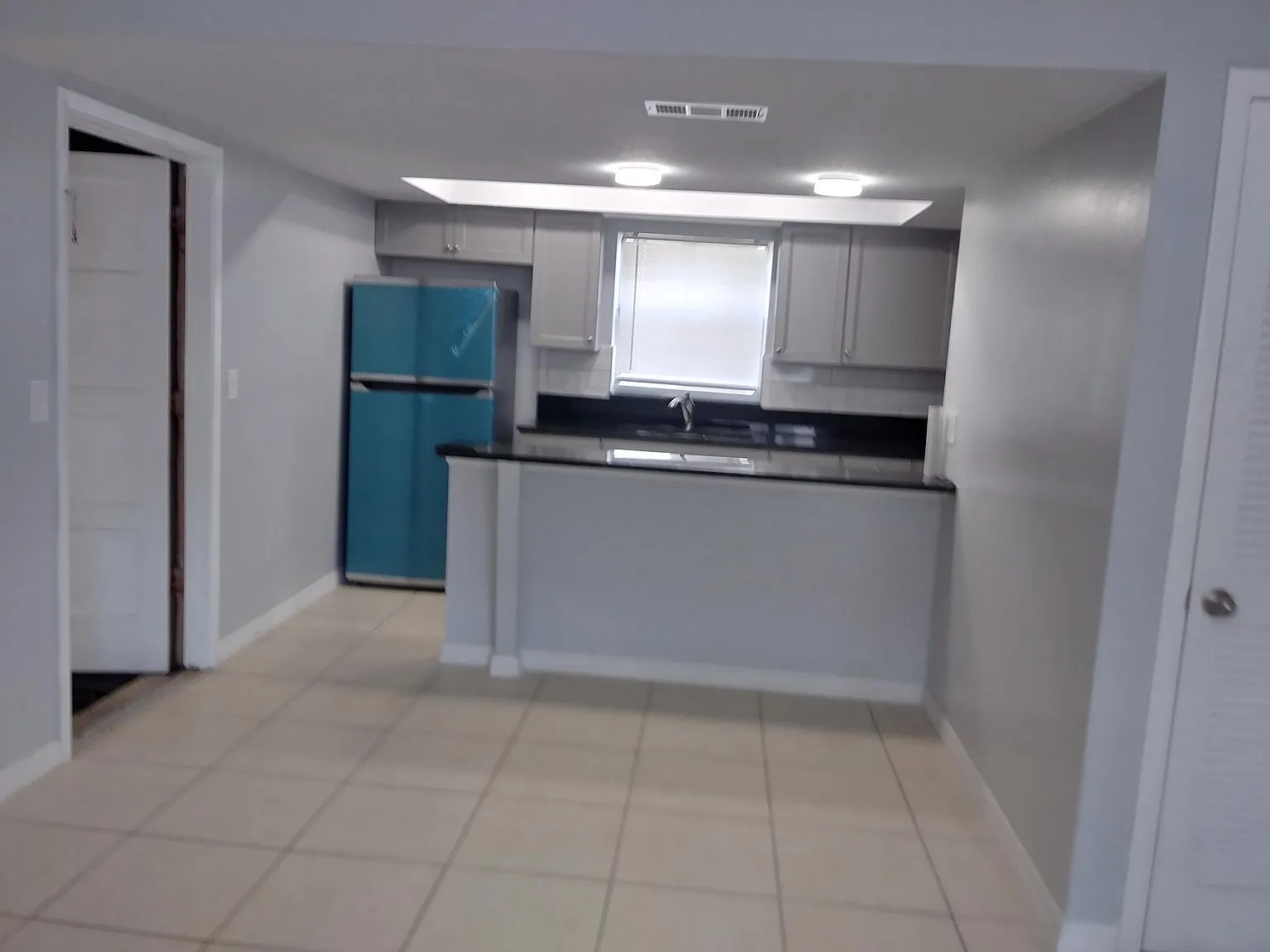 2 bed, 800 sqft, $1,595 — Photo 3