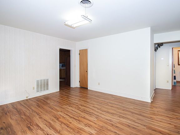 5th image of 717 Keeler Ave
