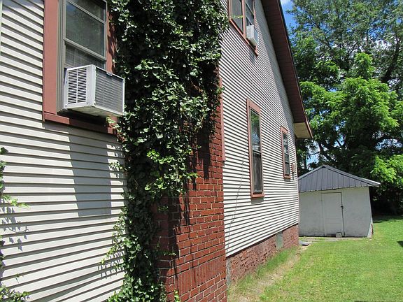 2nd image of 307 W Watauga Ave #0