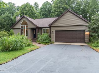 11217 E Cd Ave, Richland, MI 49083