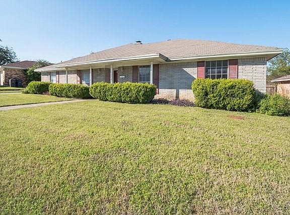 2nd image of 1212 Cameo Dr