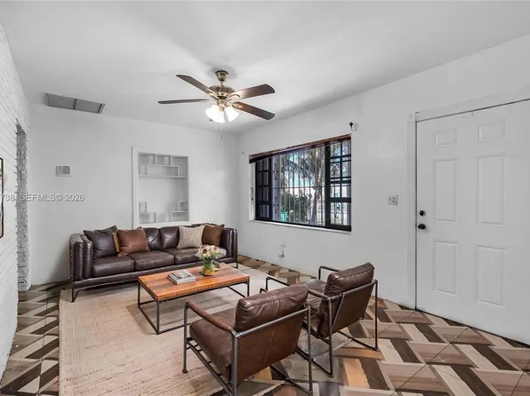 576 NW 147th St, Miami, FL 33168