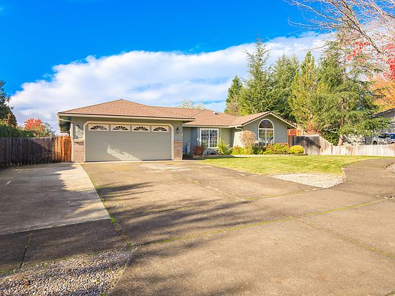 2nd image of 411 Westwind Cir