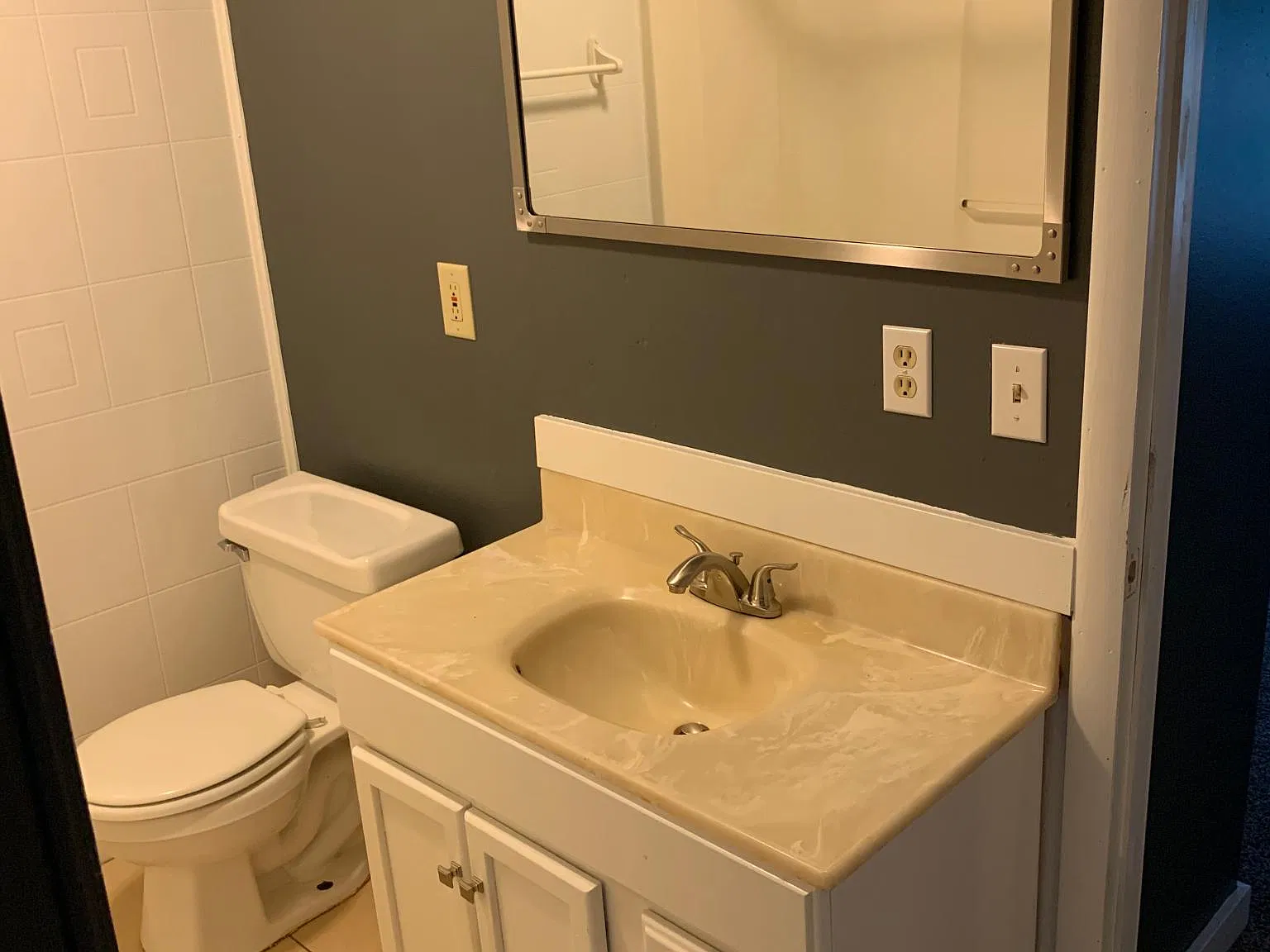 3 bed, 1171 sqft, $1,300 — Photo 2