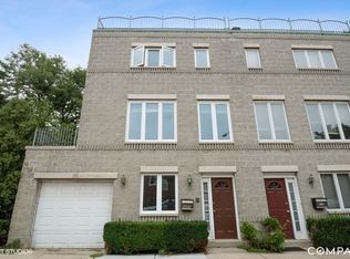 2802 N Wolcott Ave, Chicago, IL 60657