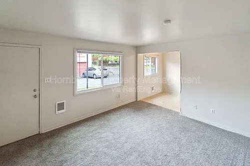 724 W Maxwell Ave Photo 1