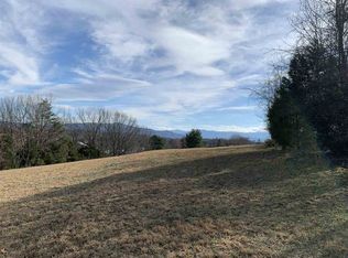 Amanda Cir, Newport, TN 37821